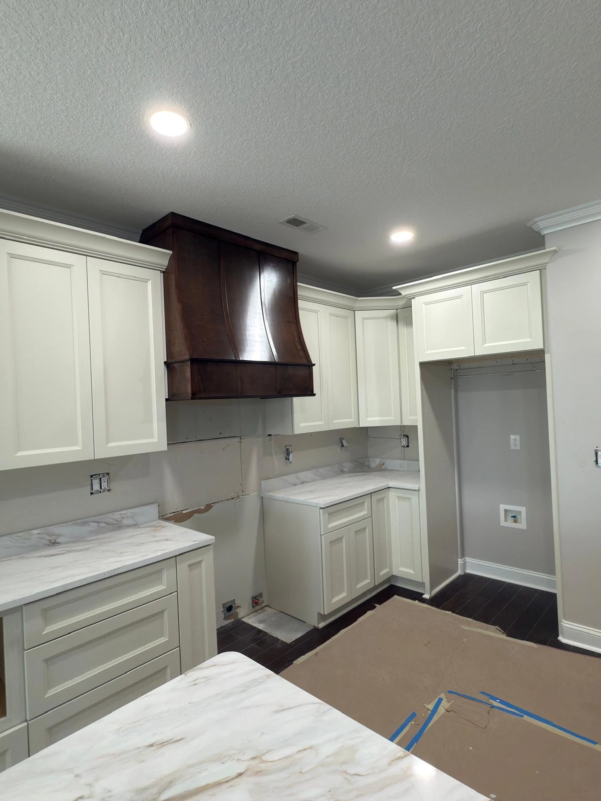 Noliv Construction bathroom remodeling, general renovations and construction, specializing in ceramic tile flooring.