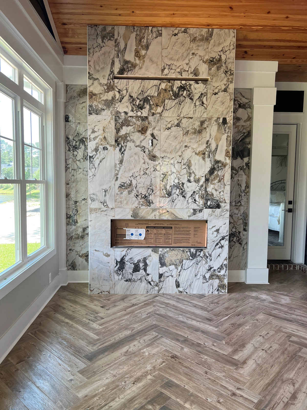 Noliv Construction bathroom remodeling, general renovations and construction, specializing in ceramic tile flooring.