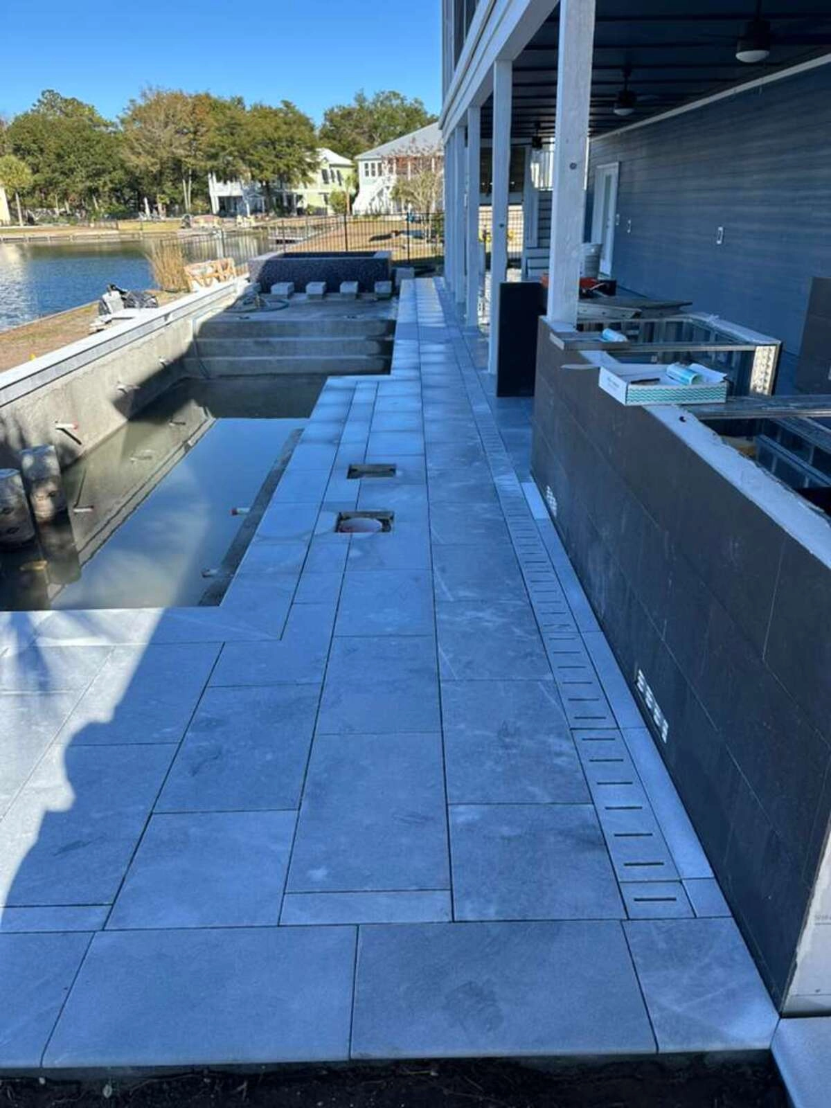 Noliv Construction bathroom remodeling, general renovations and construction, specializing in ceramic tile flooring.