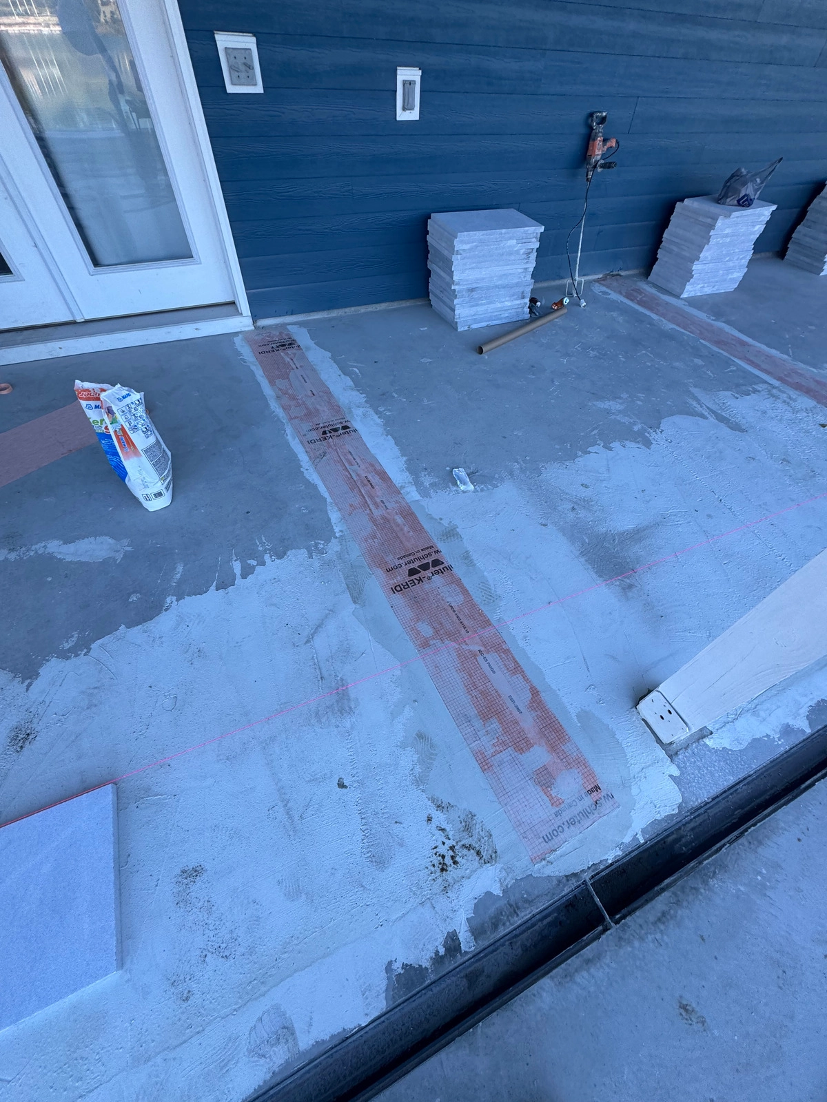 Noliv Construction bathroom remodeling, general renovations and construction, specializing in ceramic tile flooring.