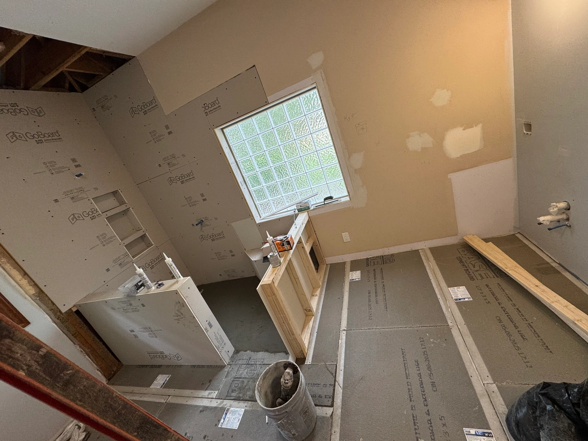 Noliv Construction bathroom remodeling, general renovations and construction, specializing in ceramic tile flooring.