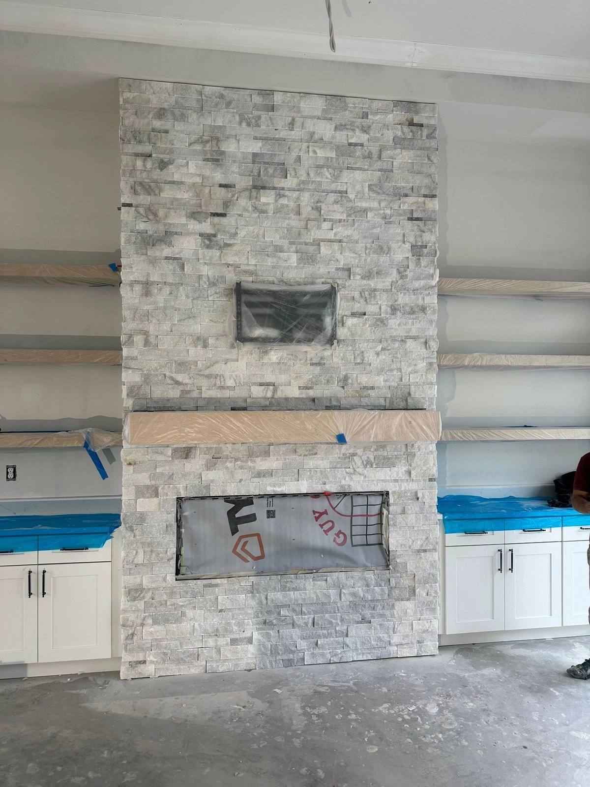 Noliv Construction bathroom remodeling, general renovations and construction, specializing in ceramic tile flooring.