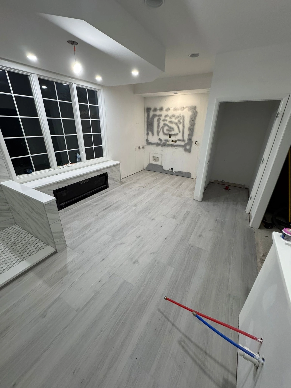 Noliv Construction bathroom remodeling, general renovations and construction, specializing in ceramic tile flooring.