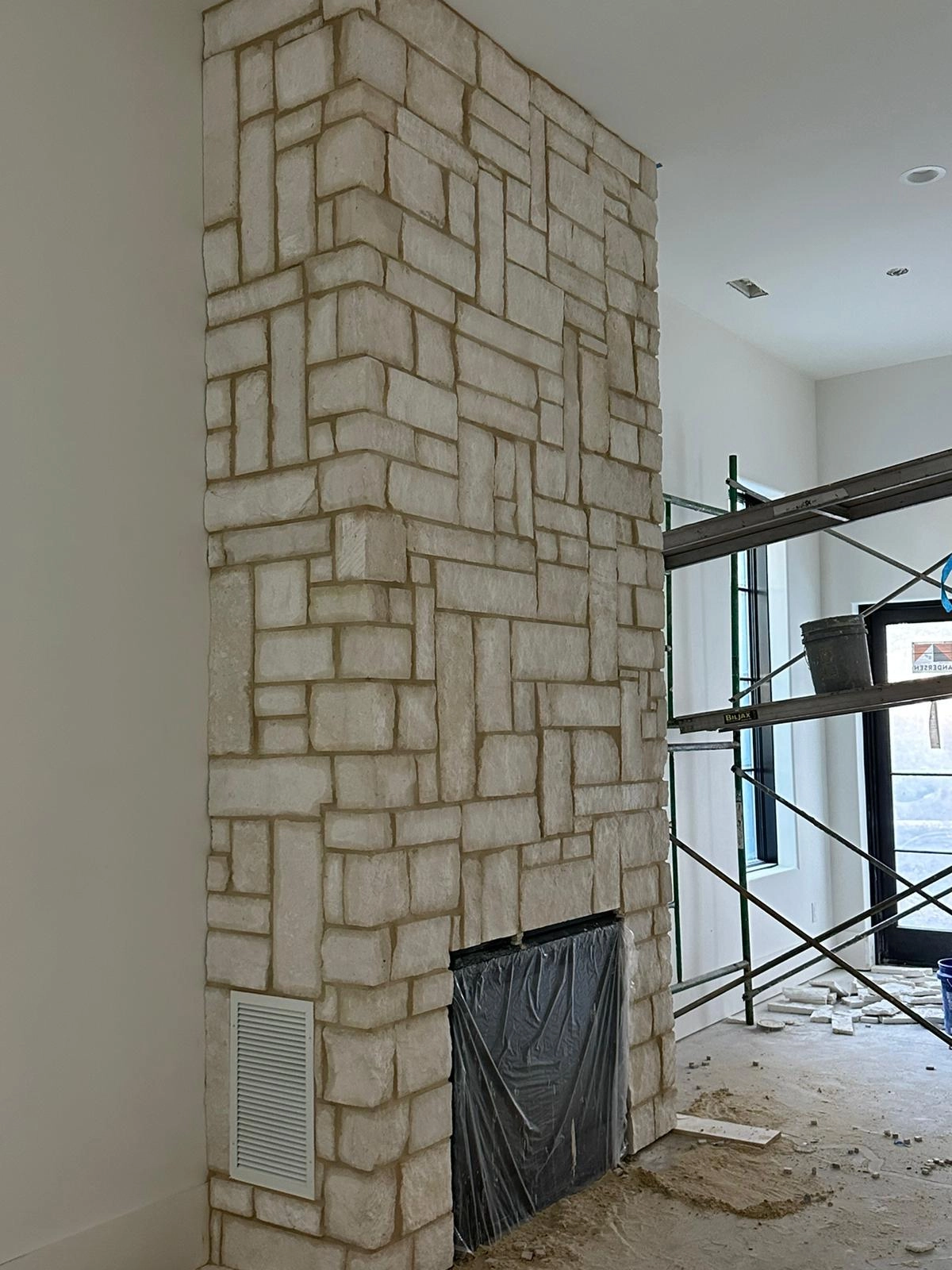 Noliv Construction bathroom remodeling, general renovations and construction, specializing in ceramic tile flooring.