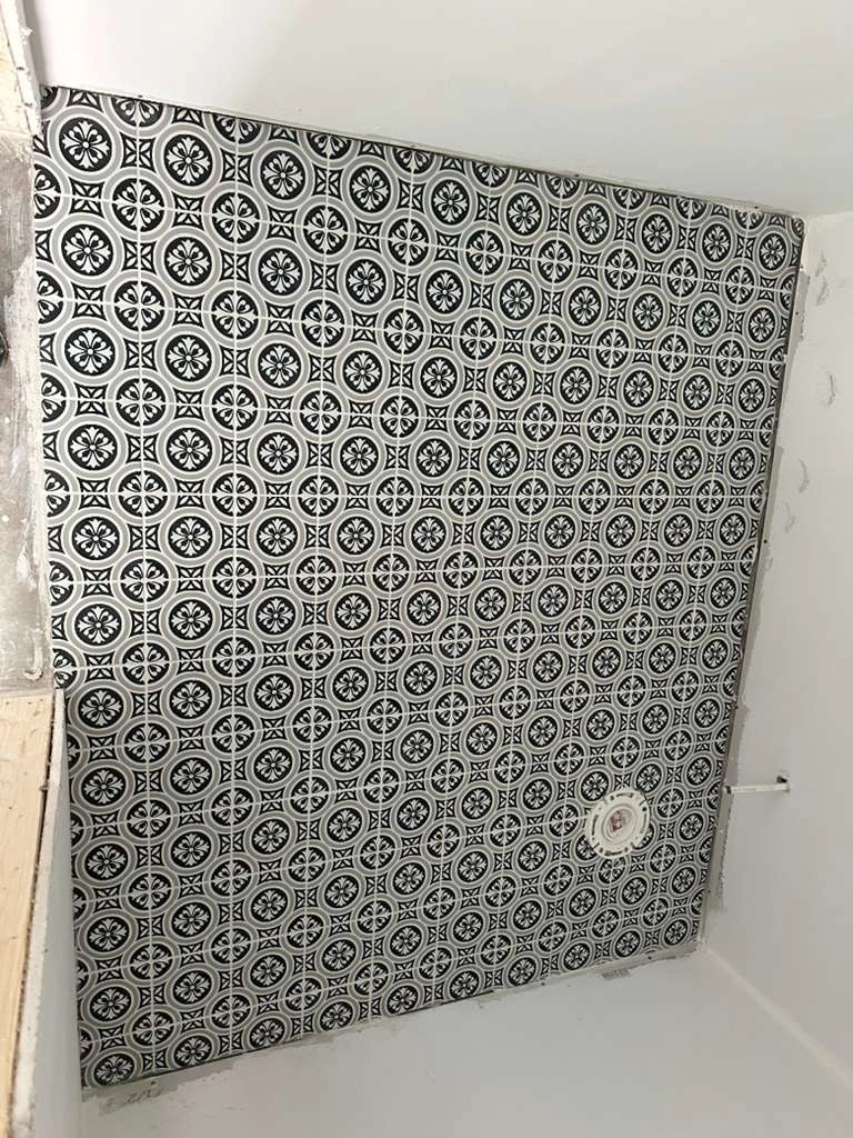 Noliv Construction bathroom remodeling, general renovations and construction, specializing in ceramic tile flooring.